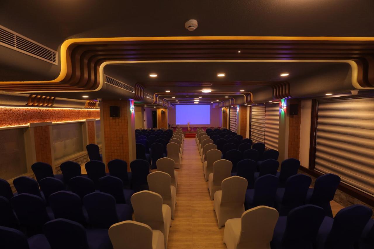 Bhavanam Regency Guruvayoor Guruvāyūr エクステリア 写真