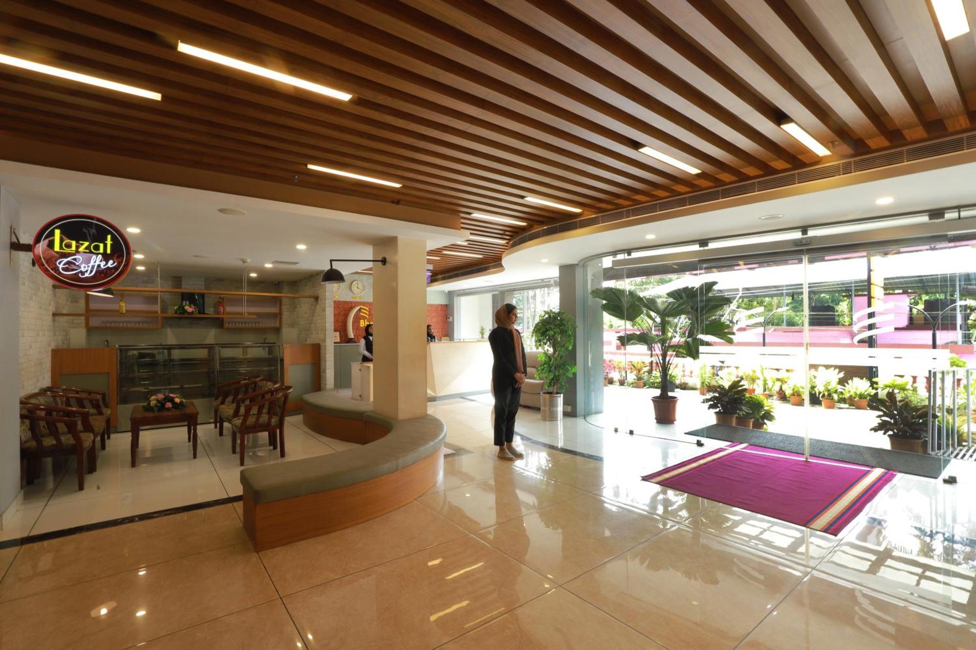 Bhavanam Regency Guruvayoor Guruvāyūr エクステリア 写真