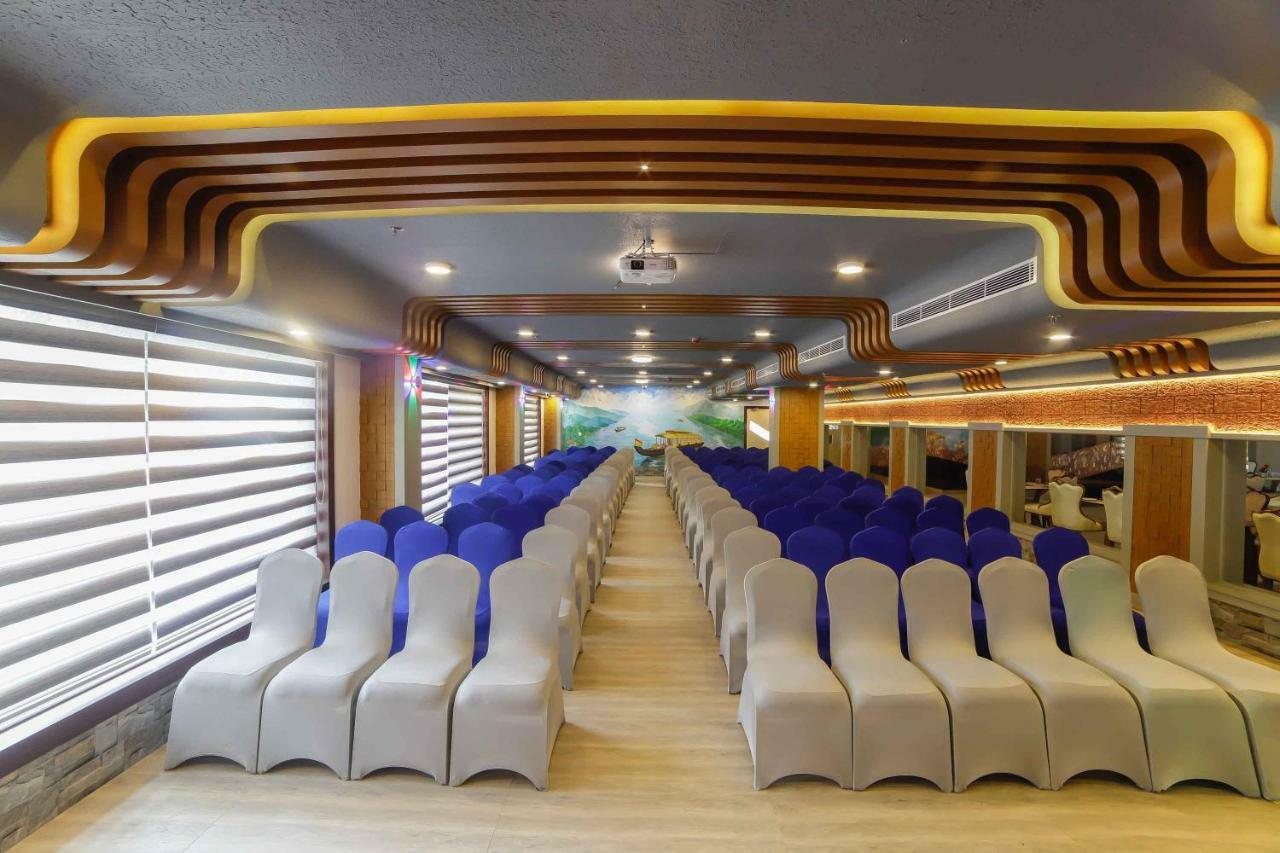 Bhavanam Regency Guruvayoor Guruvāyūr エクステリア 写真