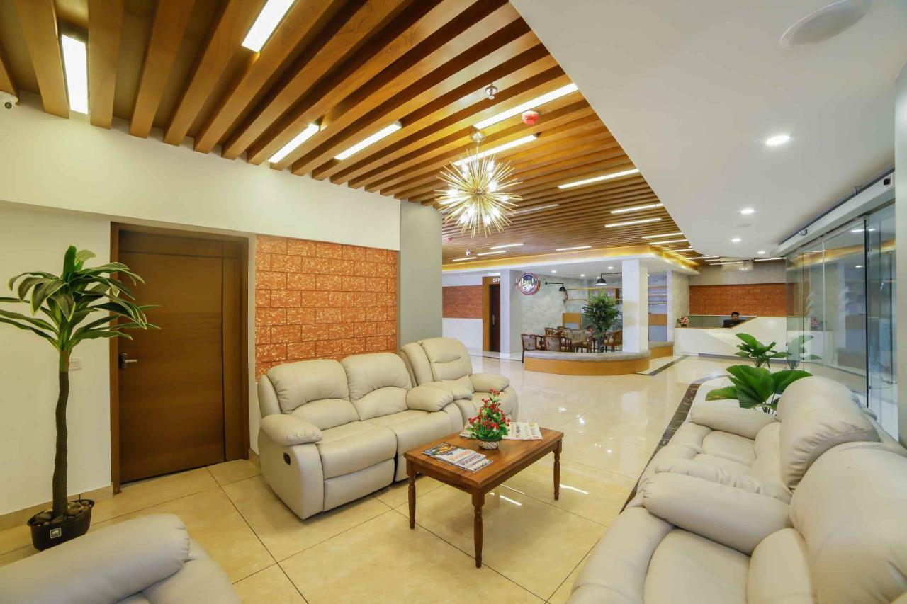 Bhavanam Regency Guruvayoor Guruvāyūr エクステリア 写真