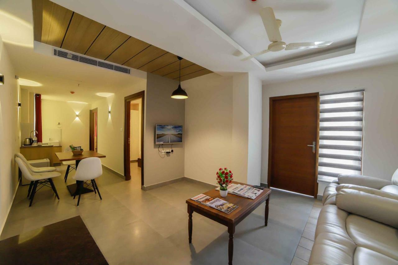 Bhavanam Regency Guruvayoor Guruvāyūr エクステリア 写真