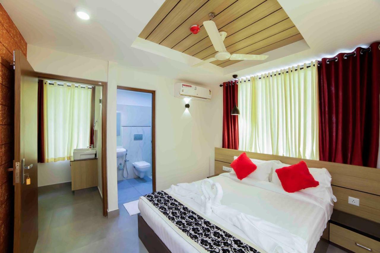 Bhavanam Regency Guruvayoor Guruvāyūr エクステリア 写真