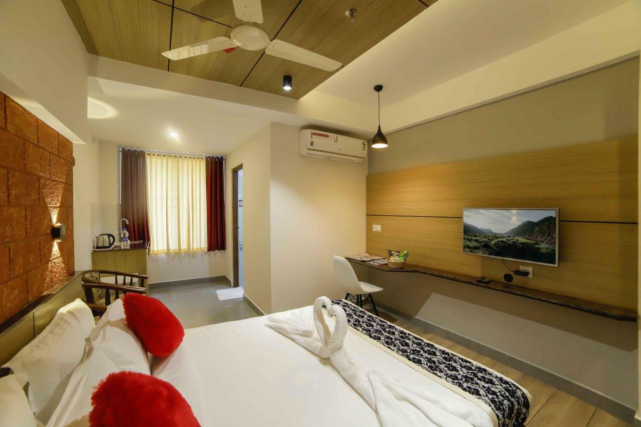 Bhavanam Regency Guruvayoor Guruvāyūr エクステリア 写真