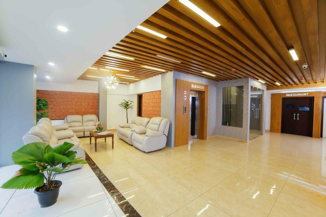 Bhavanam Regency Guruvayoor Guruvāyūr エクステリア 写真